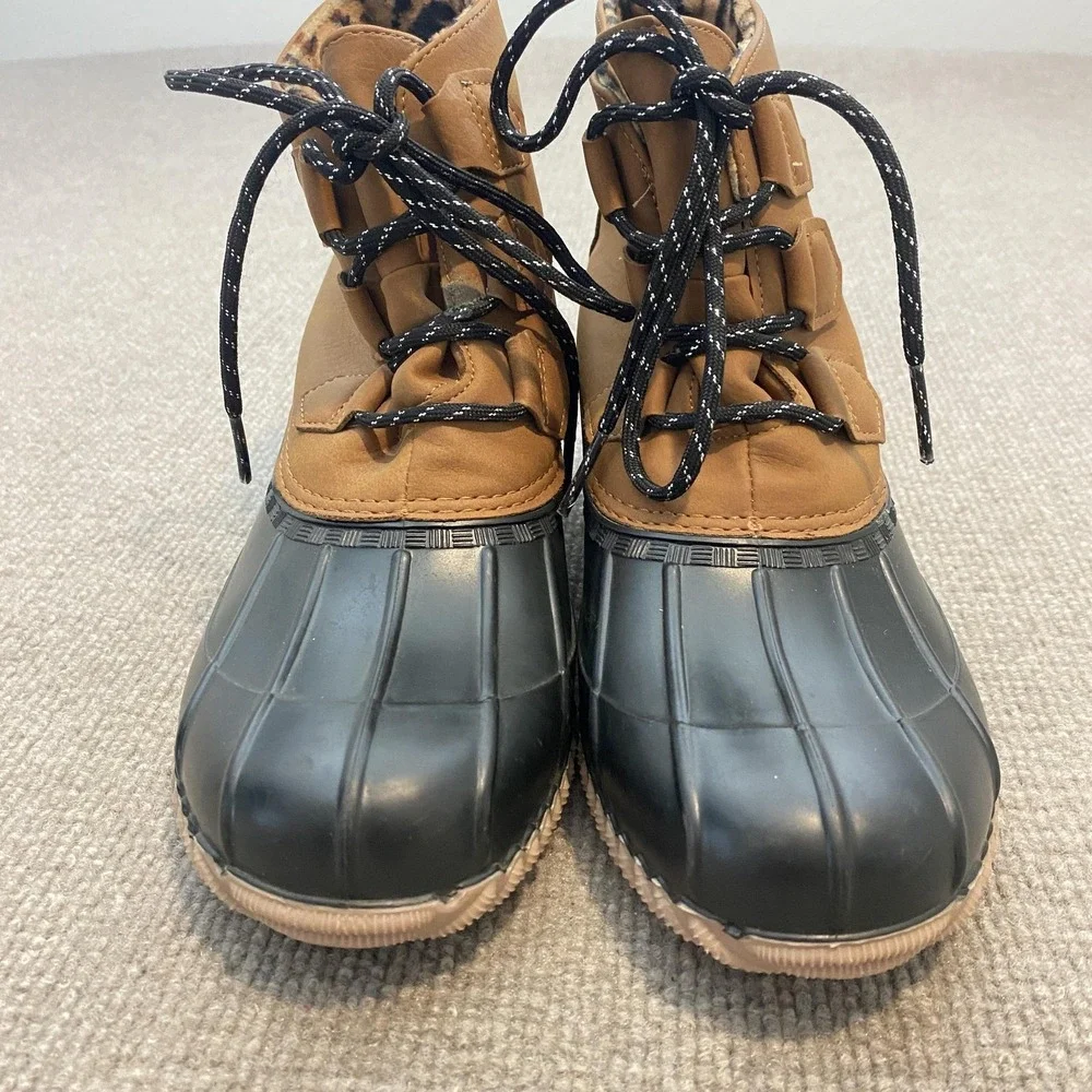 Magellan Snow Rain Boots Womens Size 9 Brown Duck Ankle Faux Fur Lace Up 163986